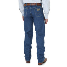 Load image into Gallery viewer, Wrangler George Strait Original Fit Cowboy Cut Men's Jean