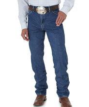 Load image into Gallery viewer, Wrangler George Strait Original Fit Cowboy Cut Men's Jean