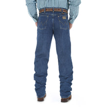 Load image into Gallery viewer, Wrangler George Strait Relaxed Fit Cowboy Cut Men's Jean