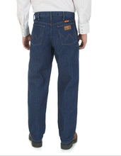 Load image into Gallery viewer, Wrangler Relaxed Fit Cowboy Cut FR Men's Jean