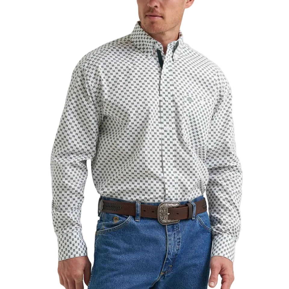 Wrangler George Strait Men's Performance Button Down Shirt