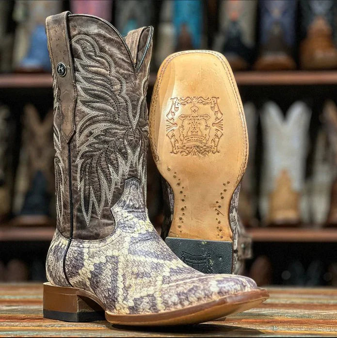 Rattlesnake orders skin boots