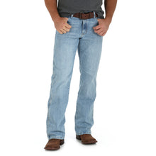 Load image into Gallery viewer, Wrangler Retro Relaxed Fit Boot Cut Men&#39;s Jean
