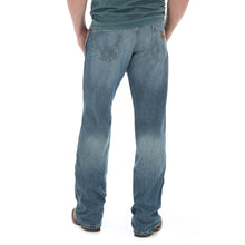 Load image into Gallery viewer, Wrangler Retro Relaxed Fit Boot Cut Men&#39;s Jean
