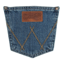Load image into Gallery viewer, Wrangler Retro Relaxed Fit Boot Cut Men&#39;s Jean
